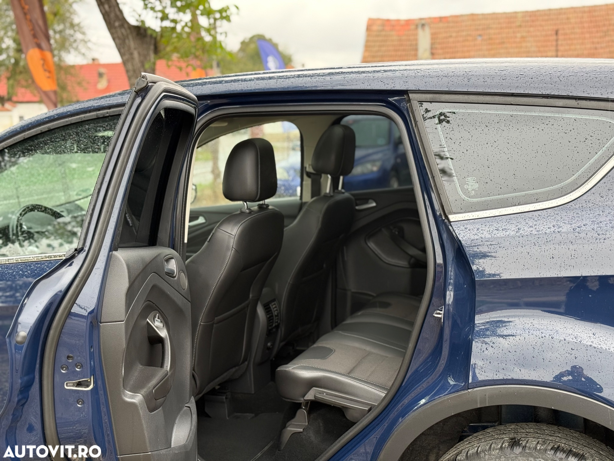 Ford Kuga 2.0 TDCi 4WD Powershift Titanium - 10