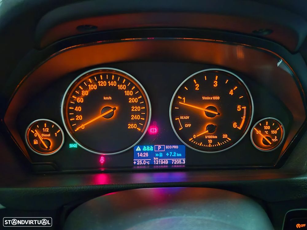 BMW 320 d EfficientDynamics Line Modern Auto - 29