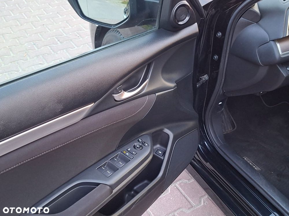 Honda Civic 1.5 i-VTEC Turbo CVT Sport - 13