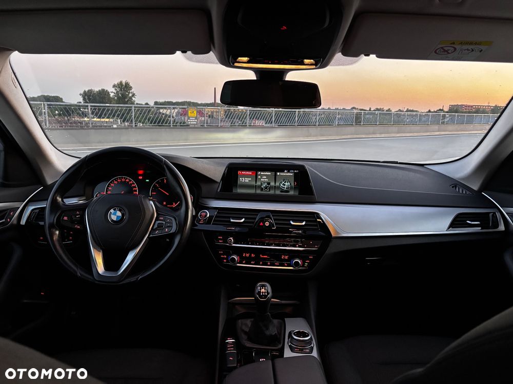 BMW Seria 5 - 27