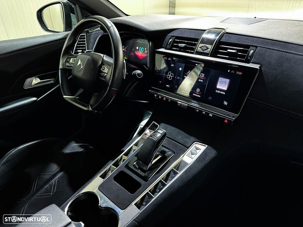 DS DS7 Crossback E-Tense Performance Line EAT8 - 26