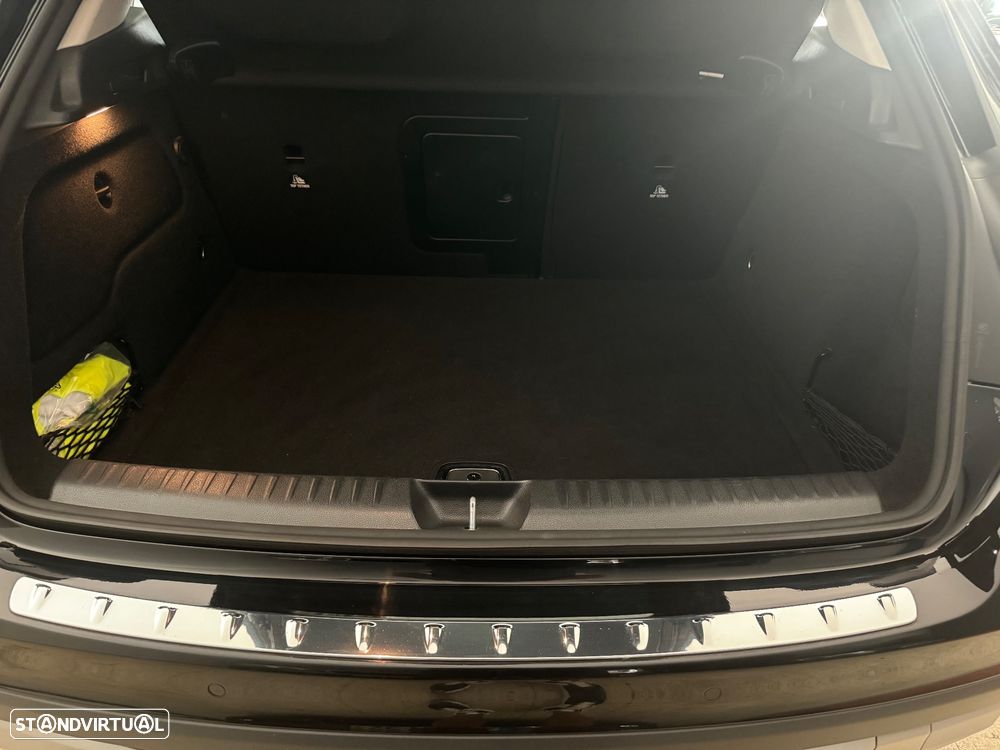 Mercedes-Benz GLA 200 Style - 42