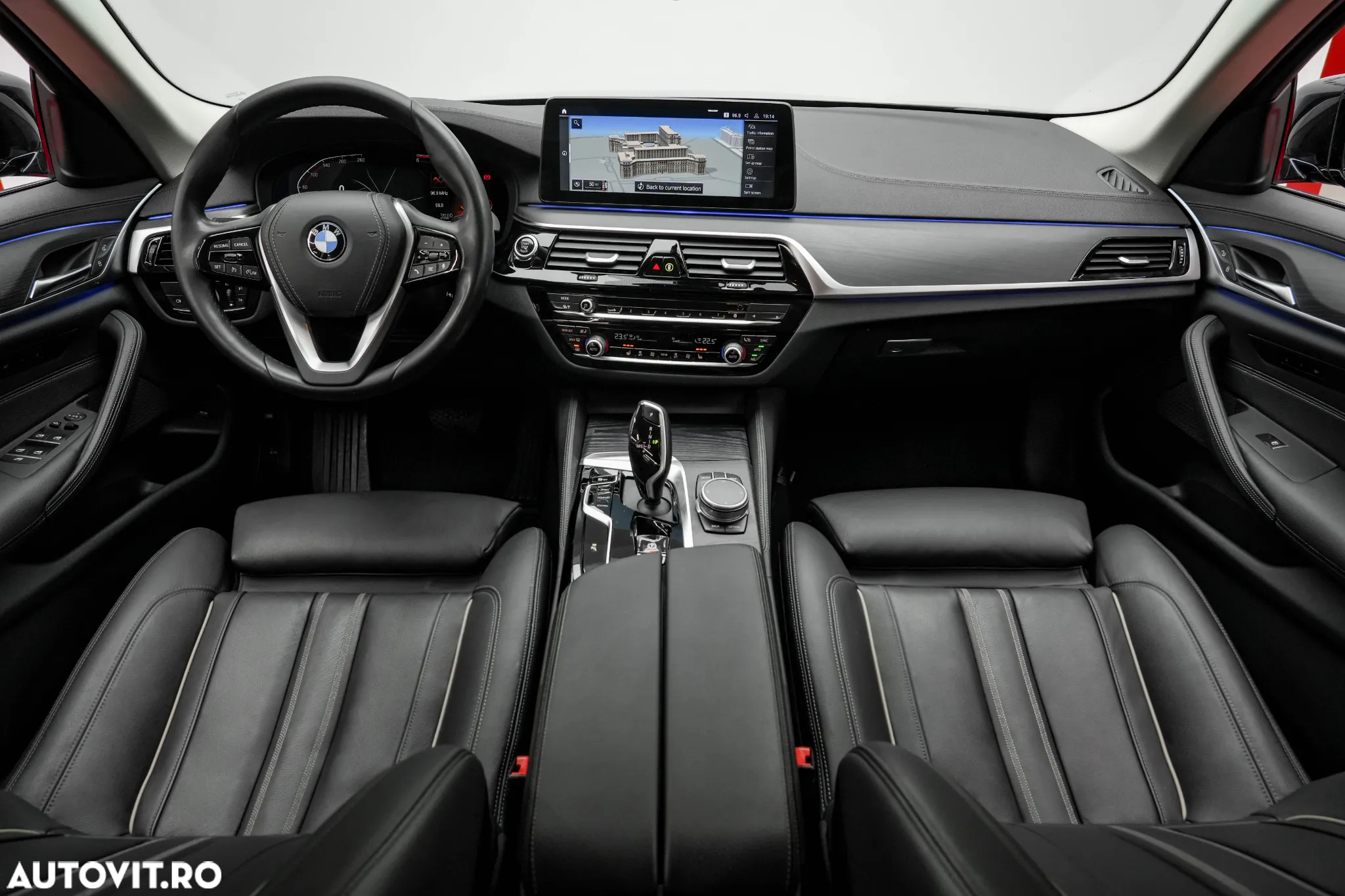 BMW Seria 5 520d Aut. Luxury Line - 2