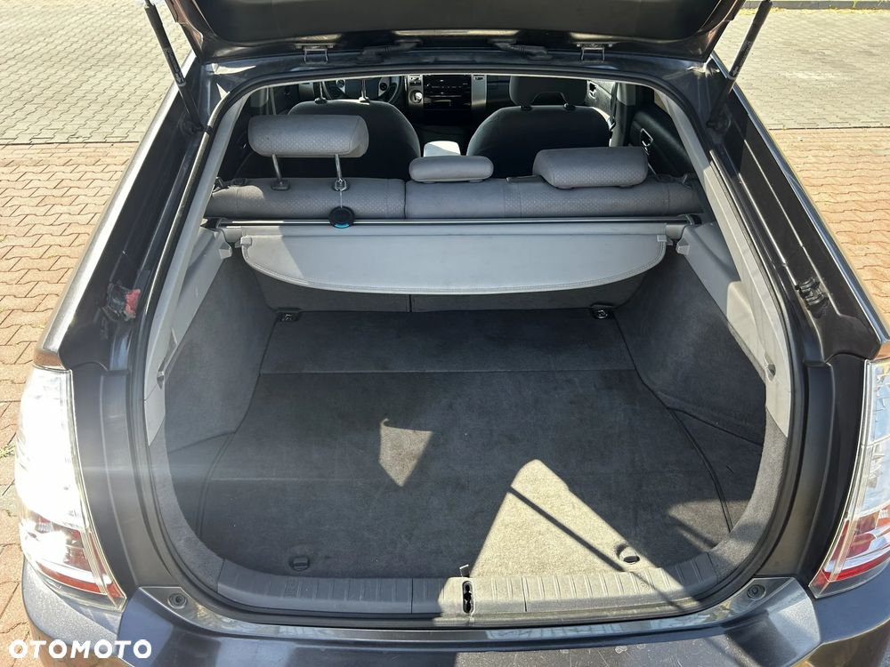 Toyota Prius 1.5 VVT-i Sol - 8