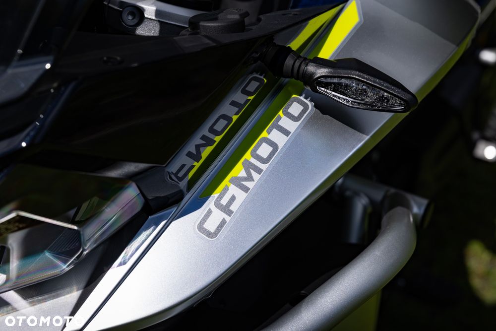 CFMoto MT - 19