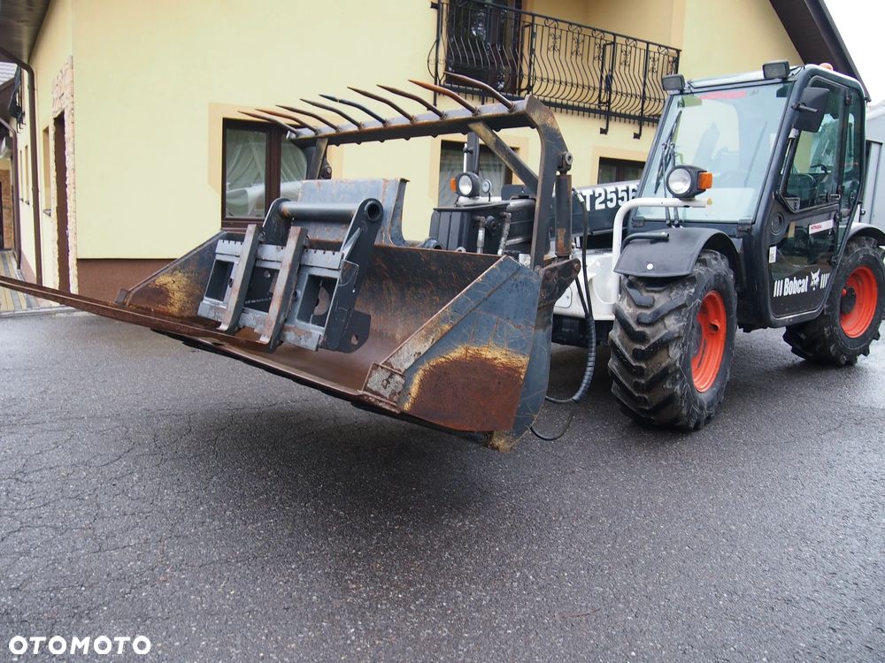 Ładowarka teleskopowa Bobcat T2556 - 1