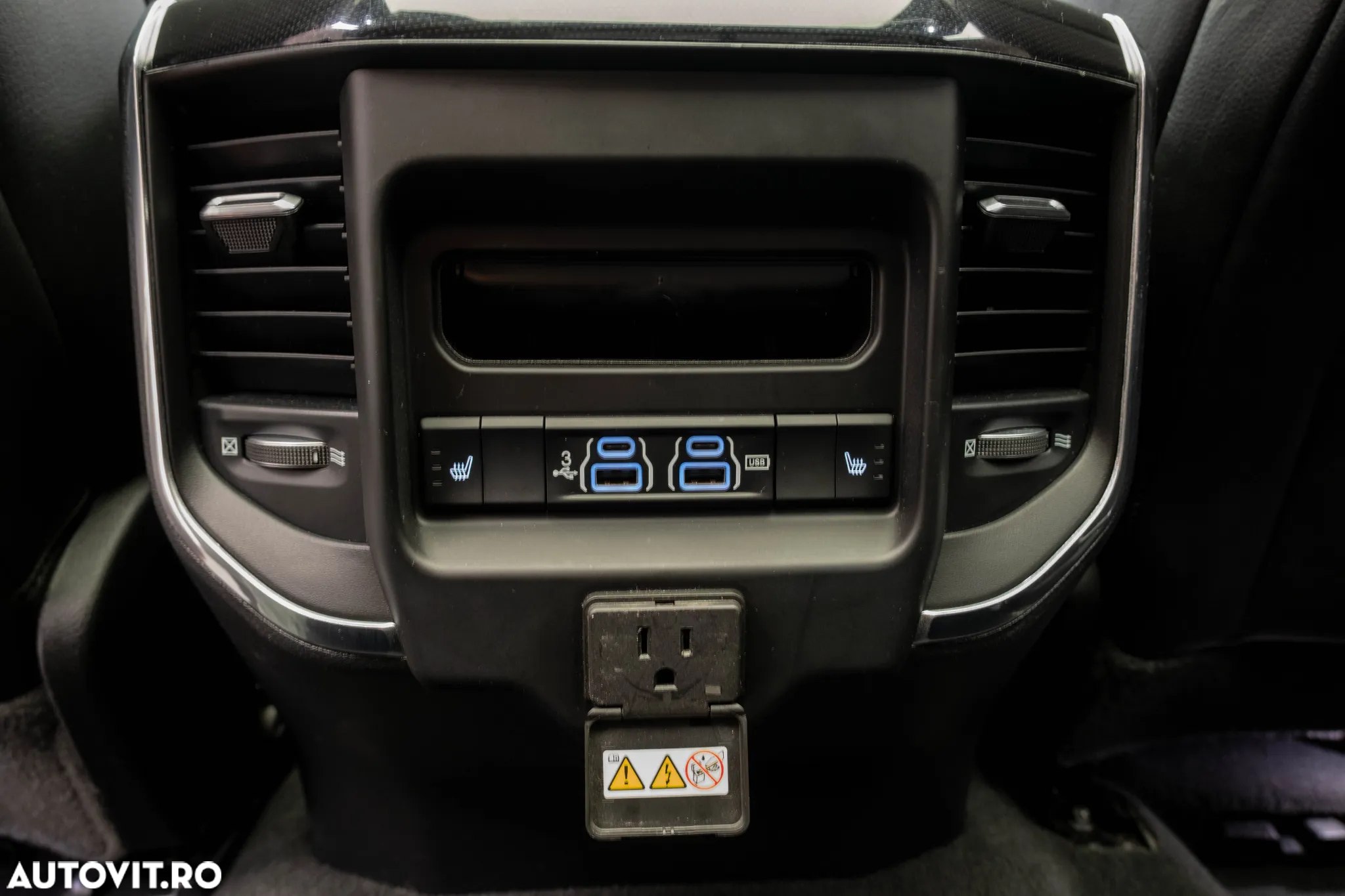 Dodge RAM - 19
