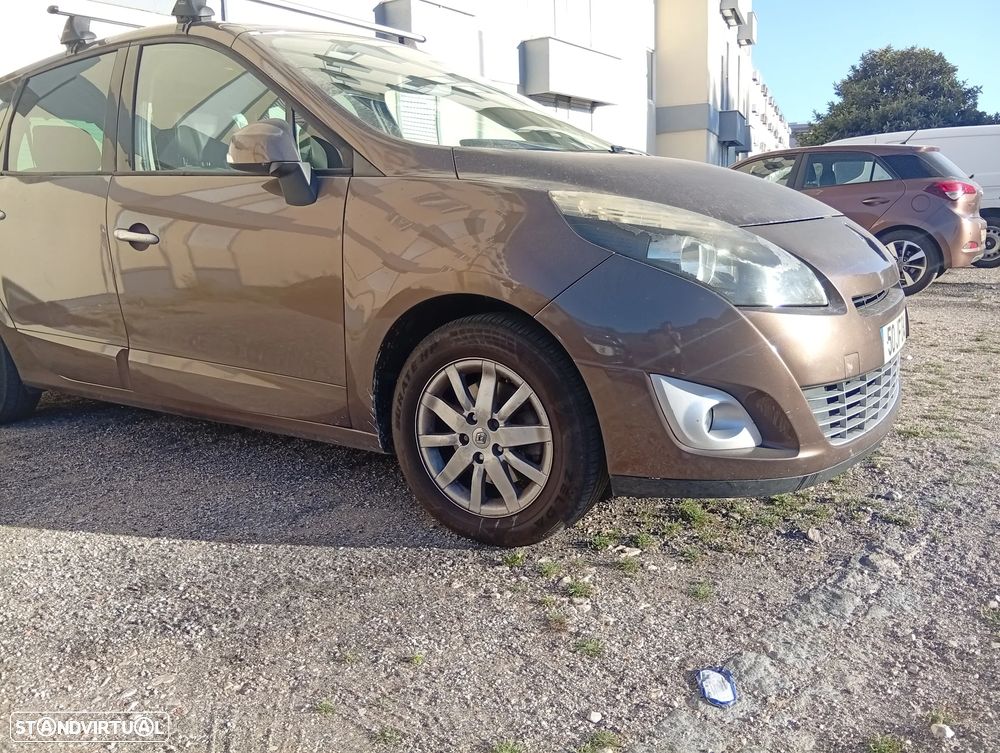 Renault Grand Scénic 1.5 dCi Luxe 7L - 11