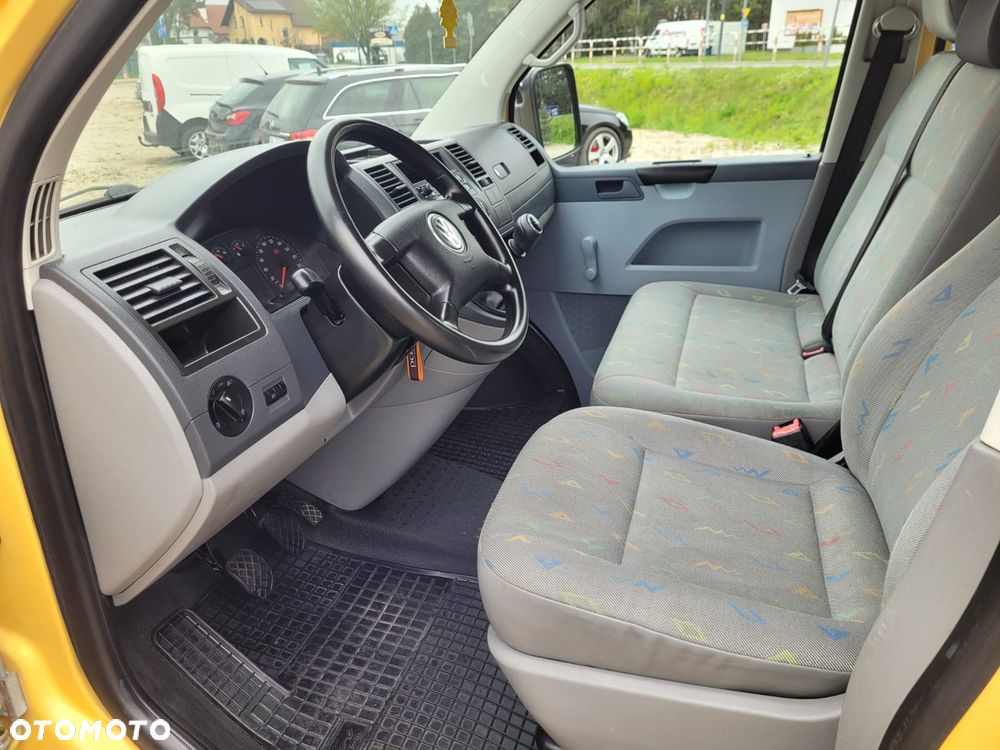 Volkswagen Transporter - 11