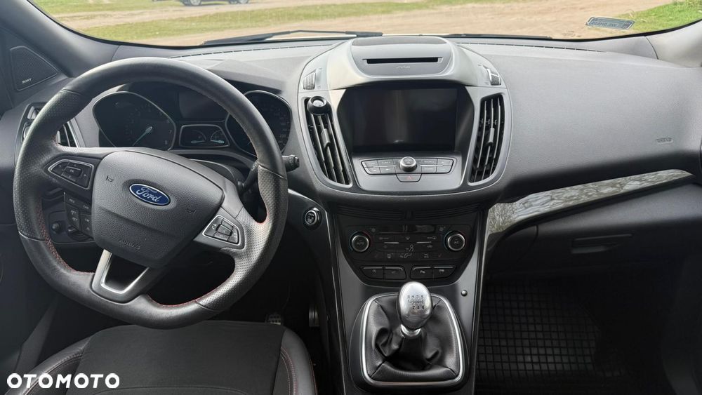 Ford Kuga 1.5 EcoBoost FWD ST-Line - 8