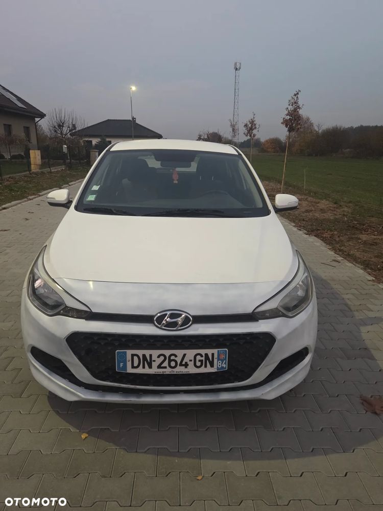 Hyundai i20 1.1 CRDi BlueDrive Classic + - 8
