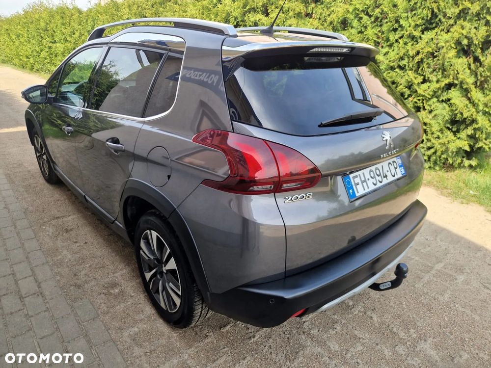 Peugeot 2008 - 10