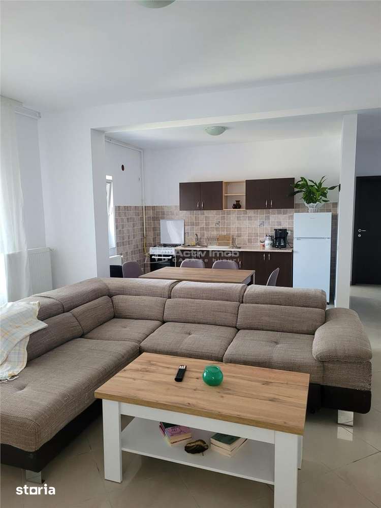 Apartament - 3 camere - Cristian — fotografia 1