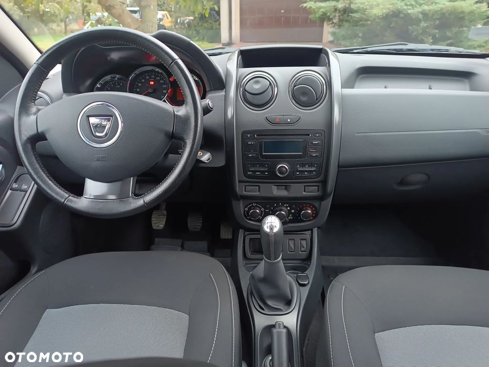 Dacia Duster 1.6 SCe Laureate S&S - 25