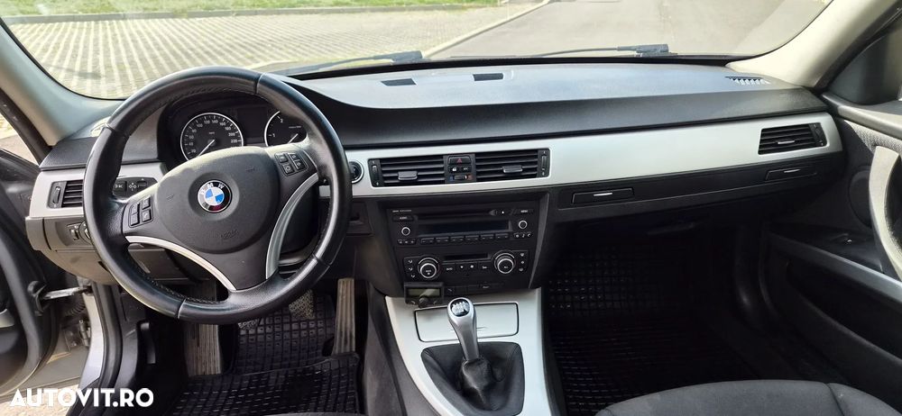 BMW Seria 3 320d DPF Efficient Dynamics Edition - 6