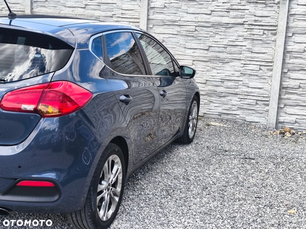 Kia Ceed 1.6 GDI DCT Platinum Edition - 27