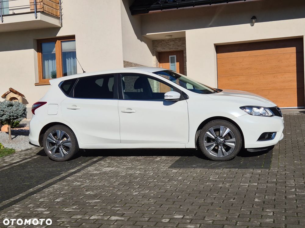 Nissan Pulsar 2014 photo 2