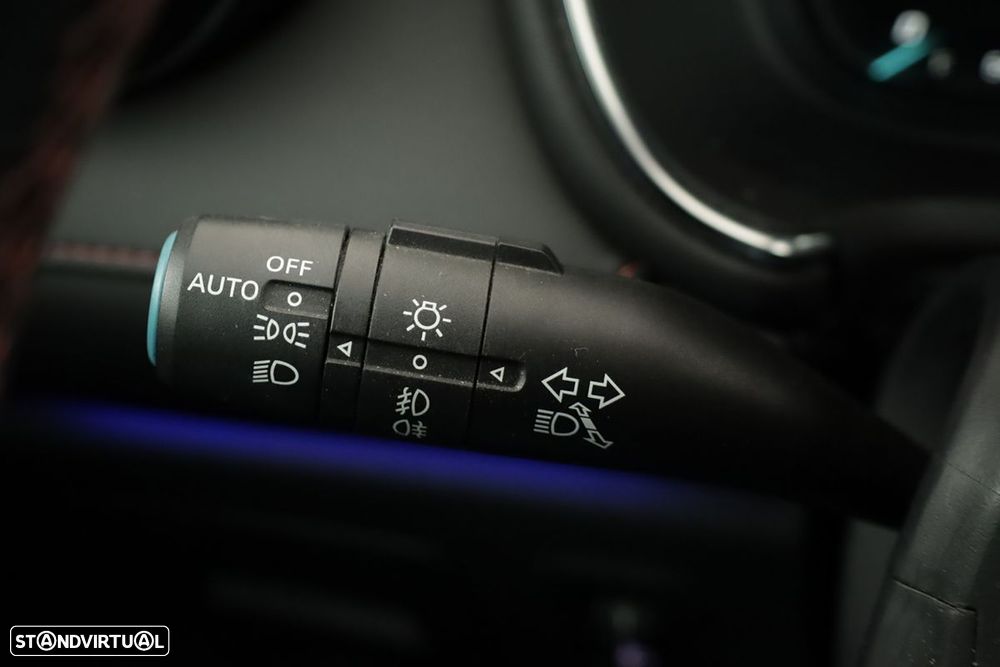 MG EHS 1.5 T-GDI Plug-in Hybrid Luxury - 17