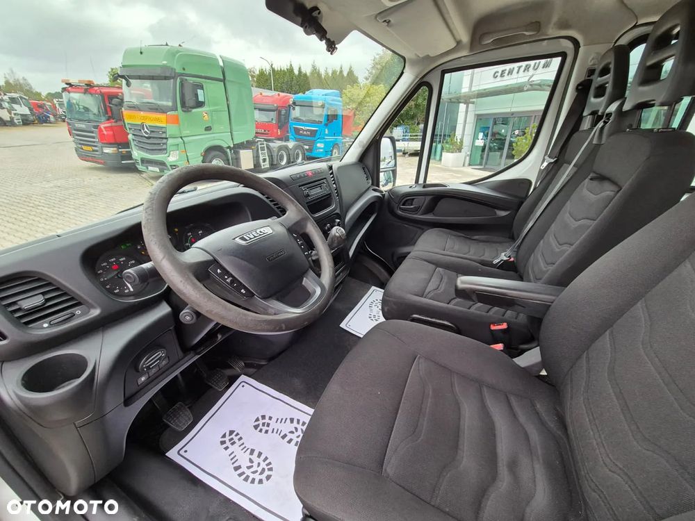 Iveco Daily 35S15 / SKRZYNIA / DOKA / 7 MIEJSC / WEBASTO / 1 WŁ / BEZWYPADKOWY / EURO 6 - 18