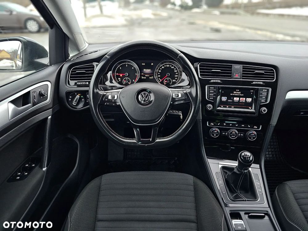 Volkswagen Golf 1.6 TDI BlueMotion Technology Cup - 11