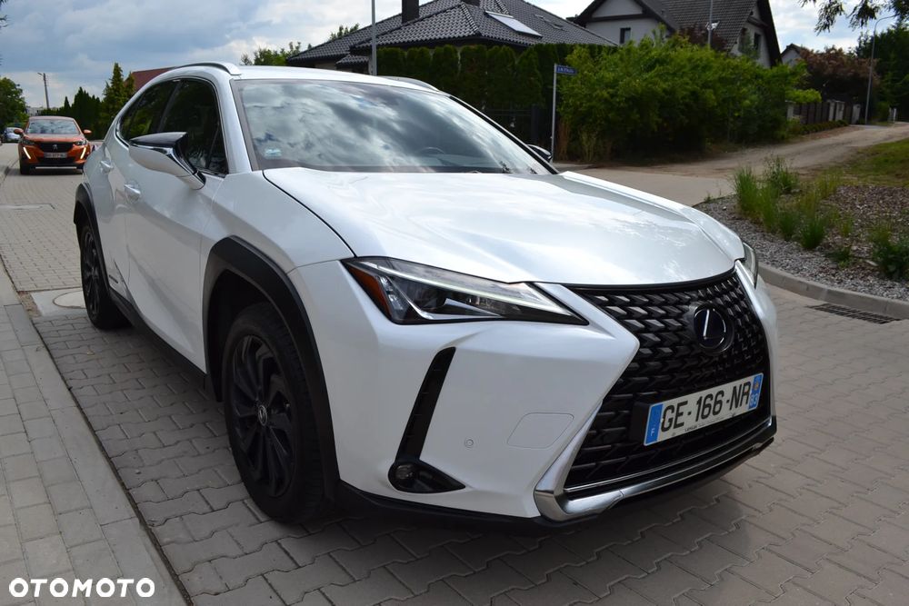 Lexus UX - 2