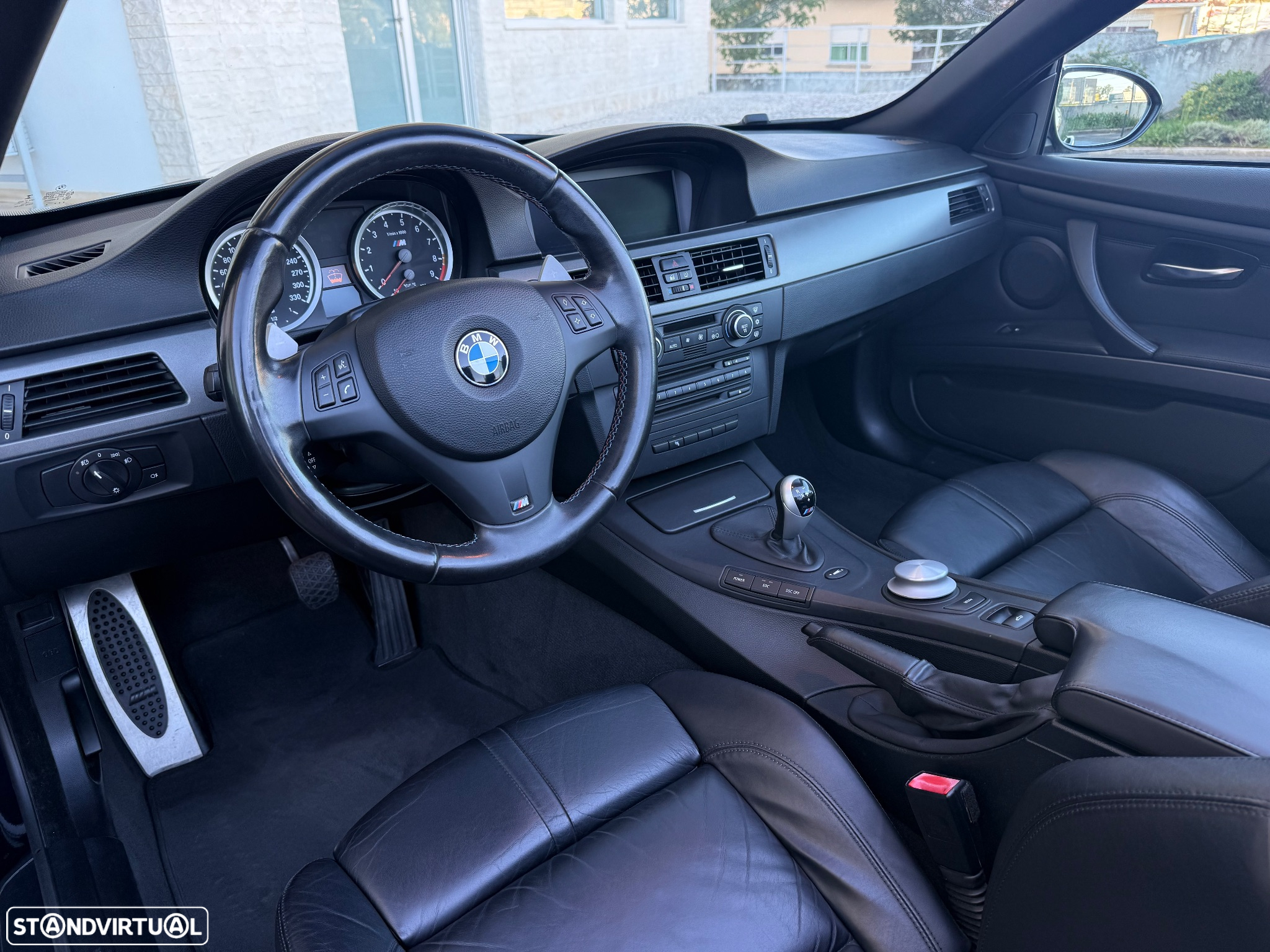 BMW M3 Auto - 36