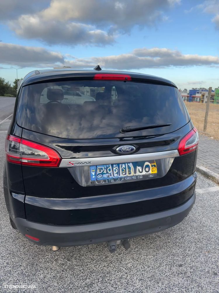 Ford S-Max 2.0 TDCi Titanium 7L - 4