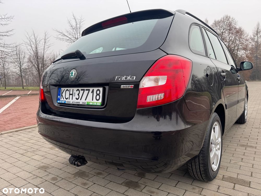 Skoda Fabia 1.2 HTP Ambiente - 10