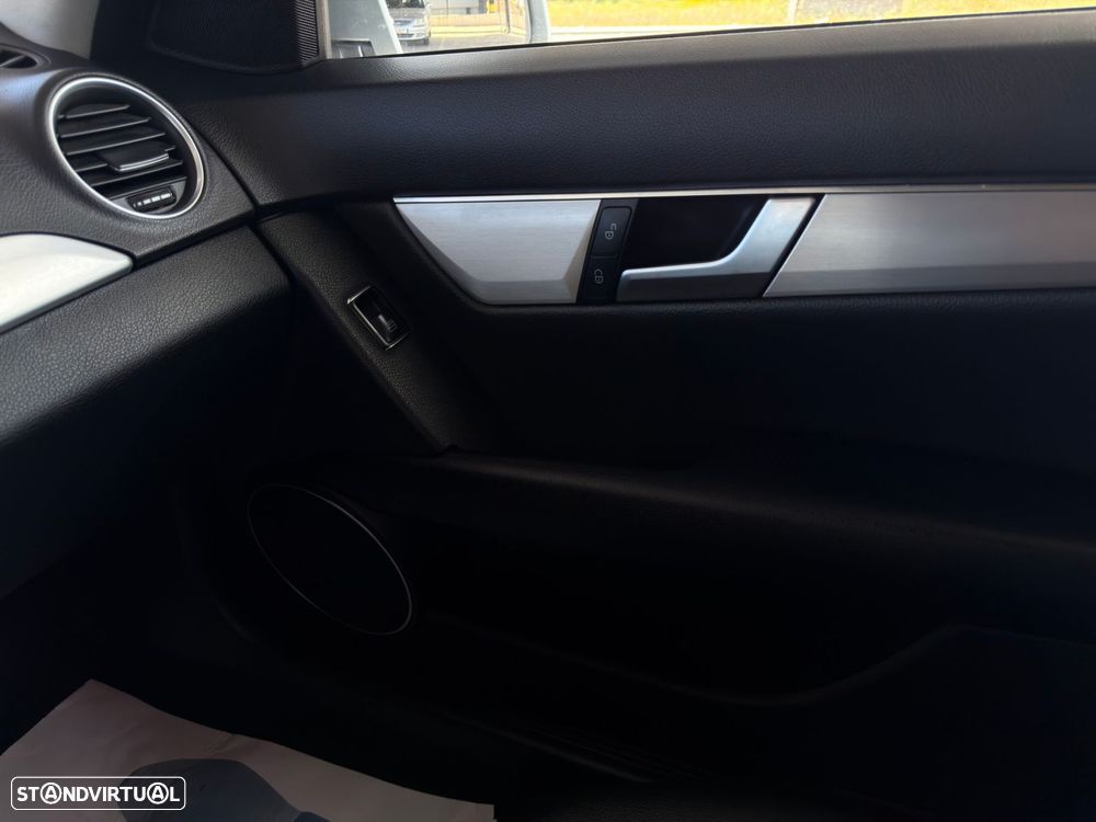 Mercedes-Benz C 220 CDi Avantgarde - 17