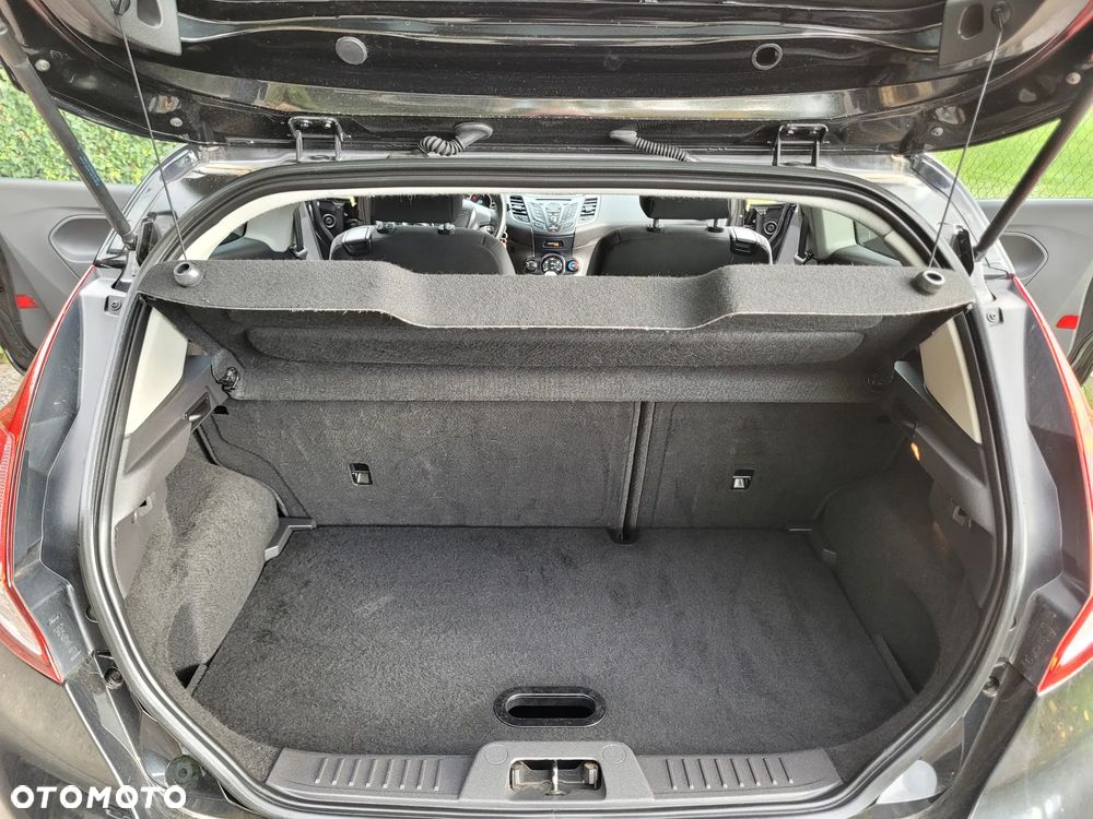 Ford Fiesta 1.5 TDCi ST&St Trend - 15