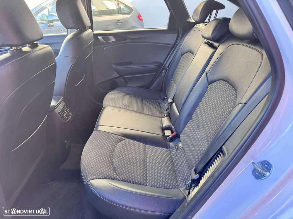 Kia Ceed SW 1.6 GDi PHEV Tech 6DCT - 10