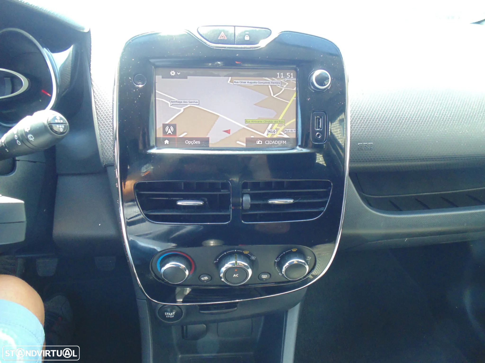 Renault Clio Sport Tourer 0.9 TCE Limited - 26