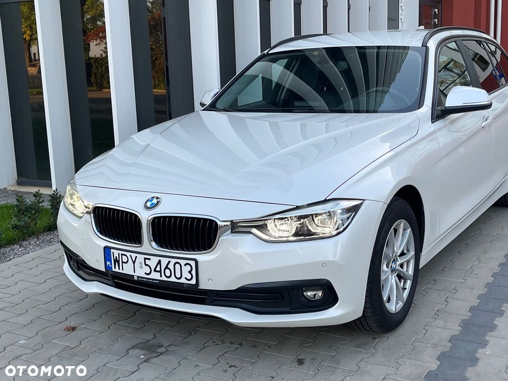 BMW Seria 3 318d Business Edition - 2