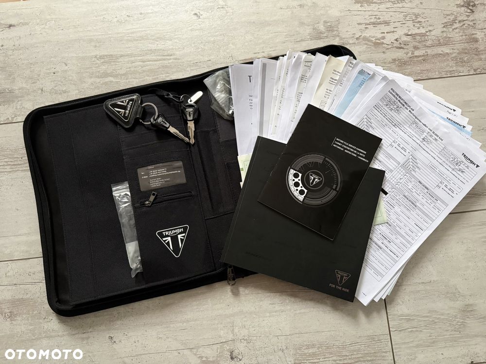 Triumph Street Twin - 39