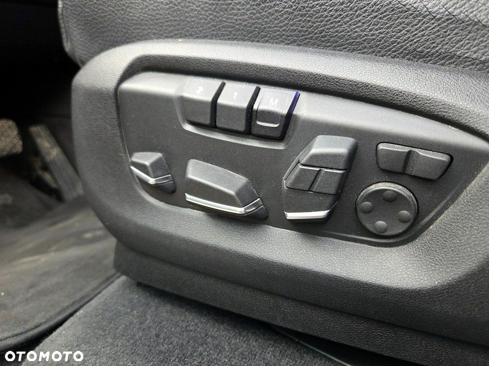 BMW X5 xDrive30d Sport-Aut - 20