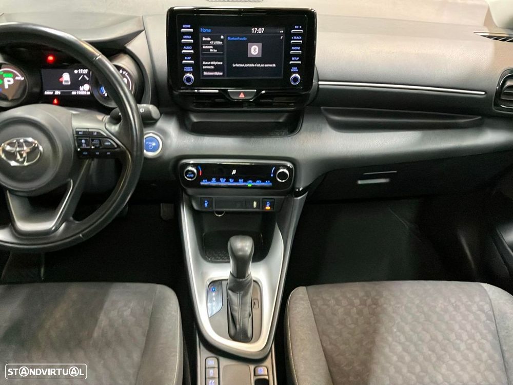 Toyota Yaris - 10