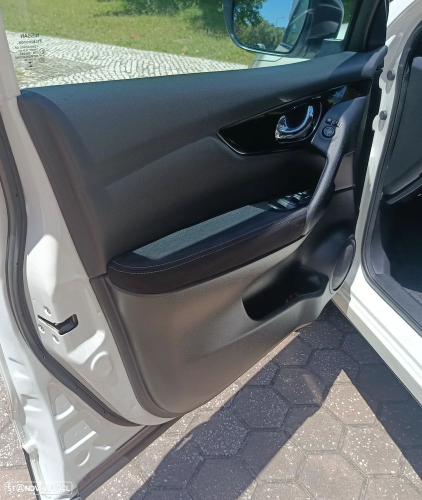 Nissan Qashqai 1.5 dCi N-Connecta - 31