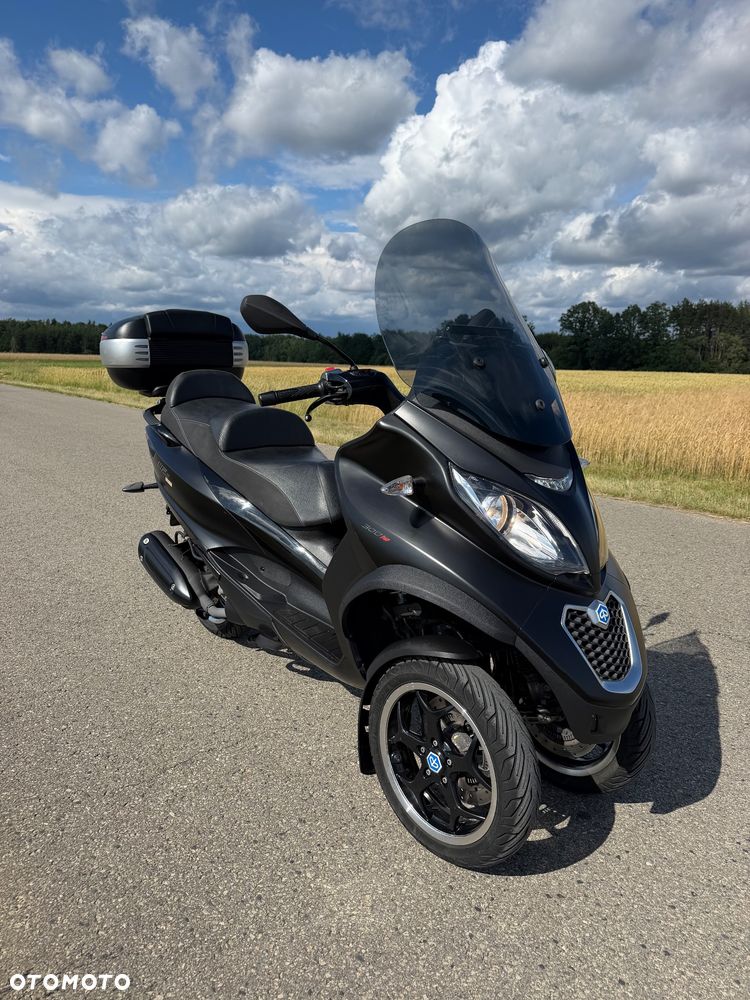 Piaggio MP-3 - 1