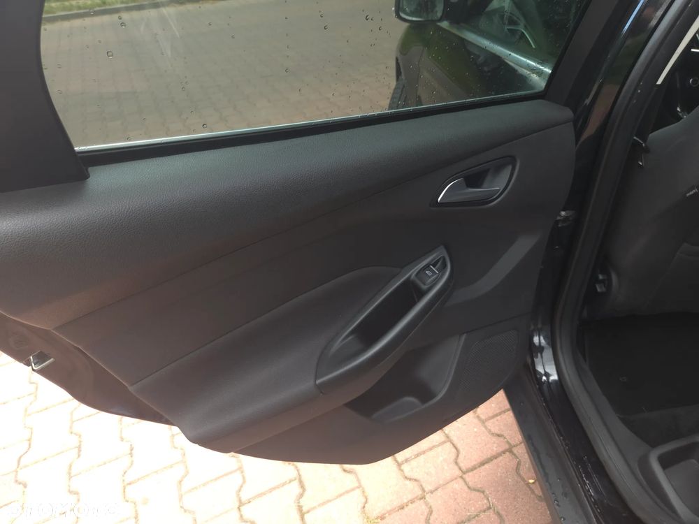Ford Focus 1.5 TDCi DPF Start-Stopp-System Titanium - 19
