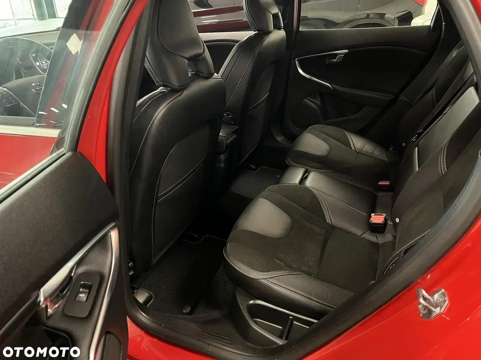 Volvo V40 T4 RDesign - 10