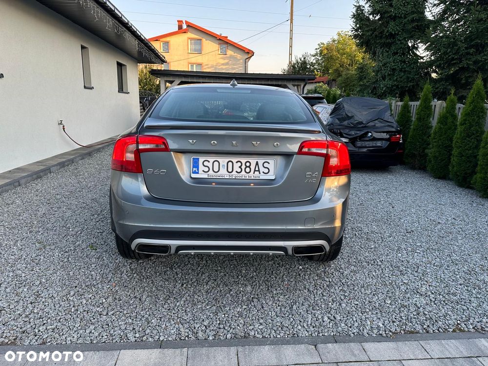 Volvo S60 D4 AWD Drive-E Dynamic Edition (Momentum) - 15