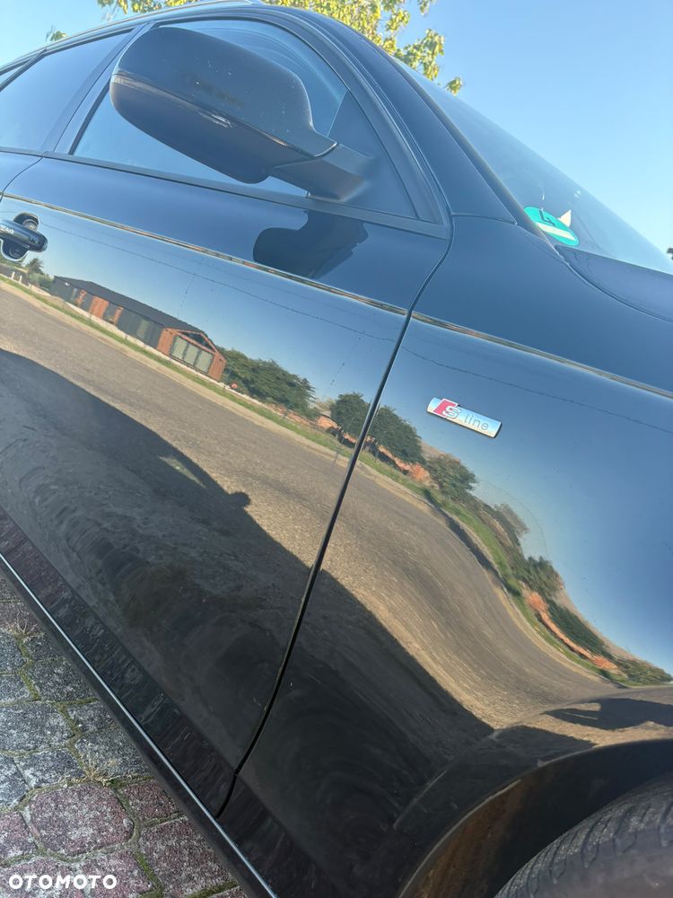 Audi A4 Avant 2.0 TDI DPF S line Sportpaket - 32