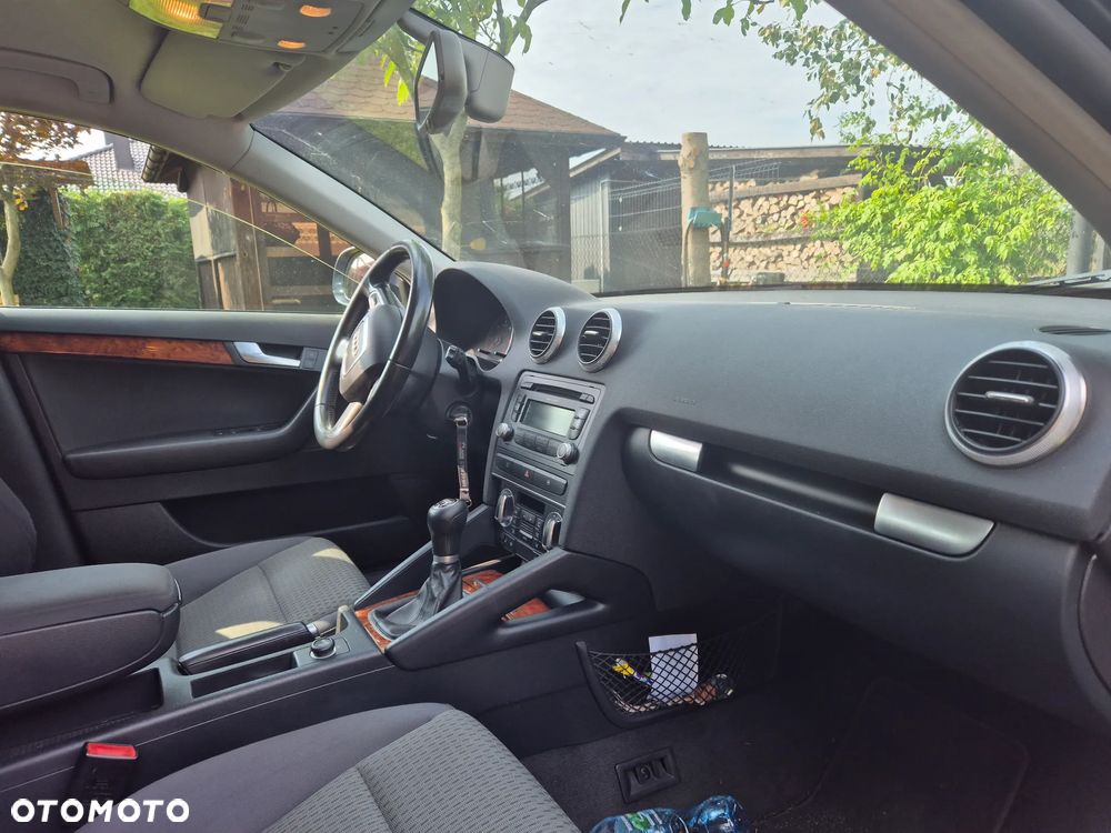 Audi A3 Sportback 2.0 TDI DPF Attraction - 8