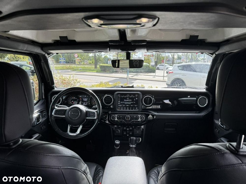Jeep Wrangler - 16