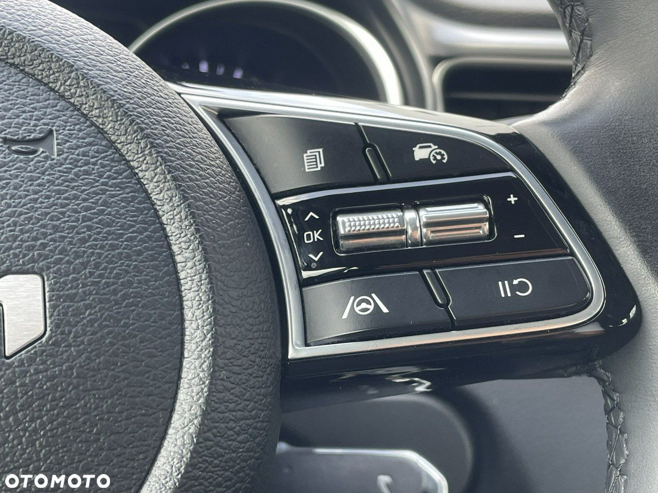 Kia Ceed - 24
