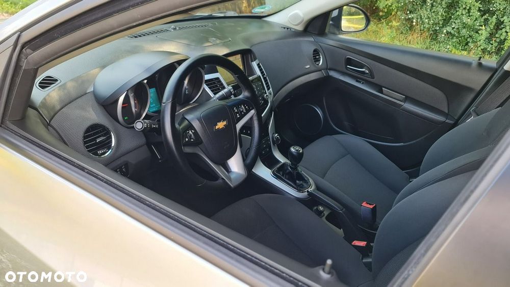 Chevrolet Cruze 1.4T LT+ - 12