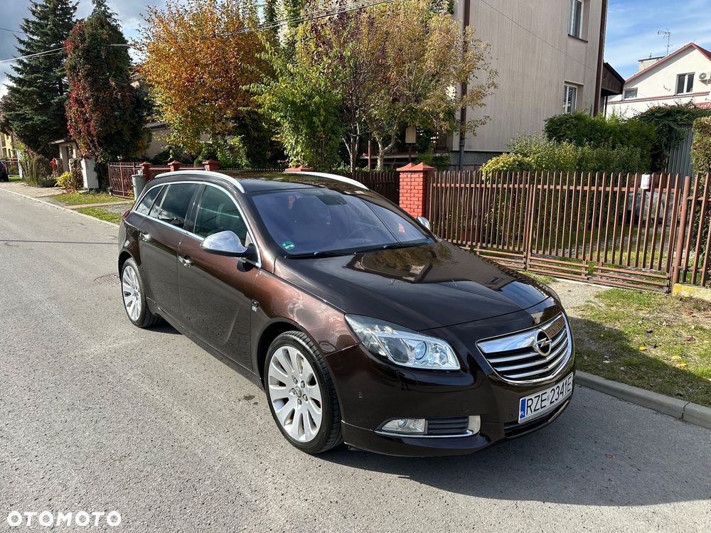Opel Insignia 2.8 V6 Turbo 4x4 Automatik Cosmo - 2