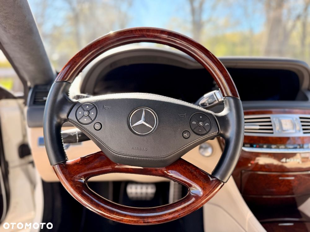 Mercedes-Benz CL 500 4-Matic BlueEff - 13