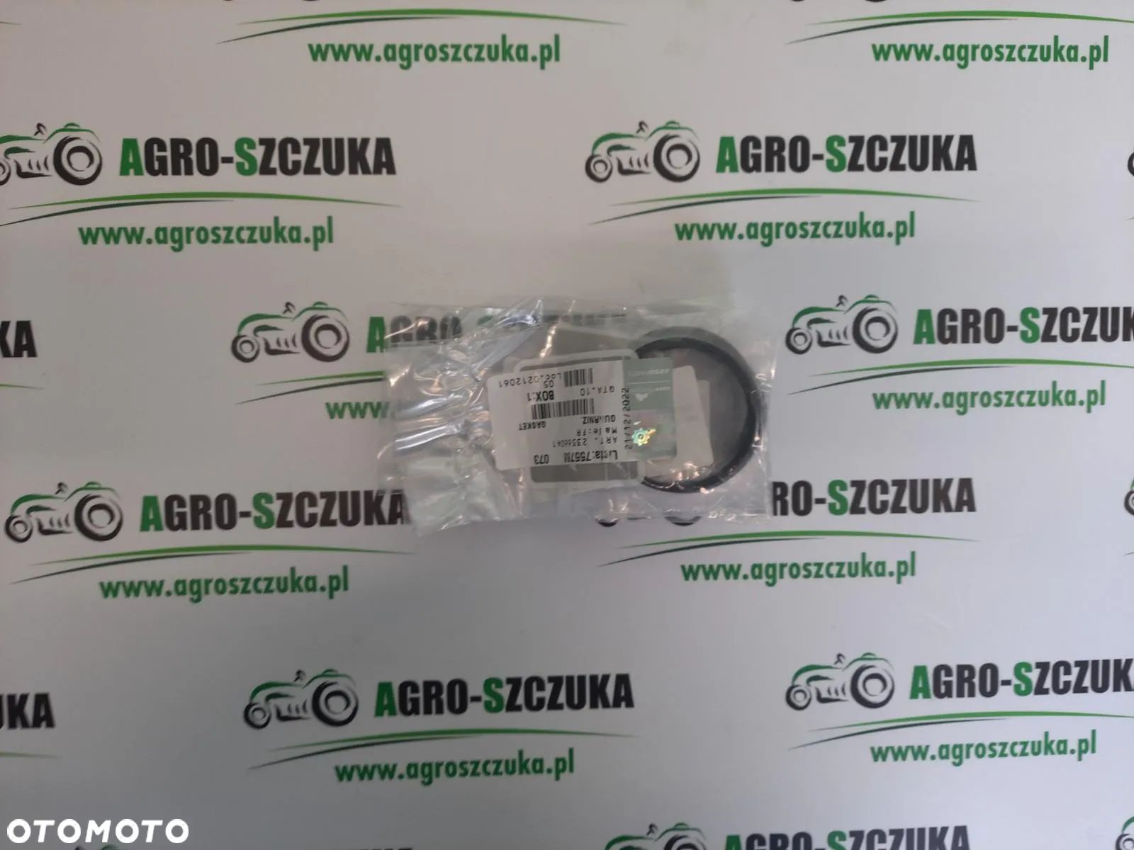 USZCZELNIACZ KOSZA 235660A1 McCORMICK - 1