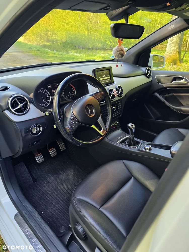 Mercedes-Benz Klasa B 180 CDI BlueEFFICIENCY Edition Style - 27